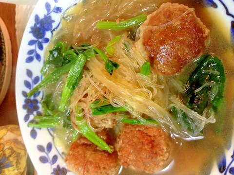 豚肉団子と春雨で中華風煮込み